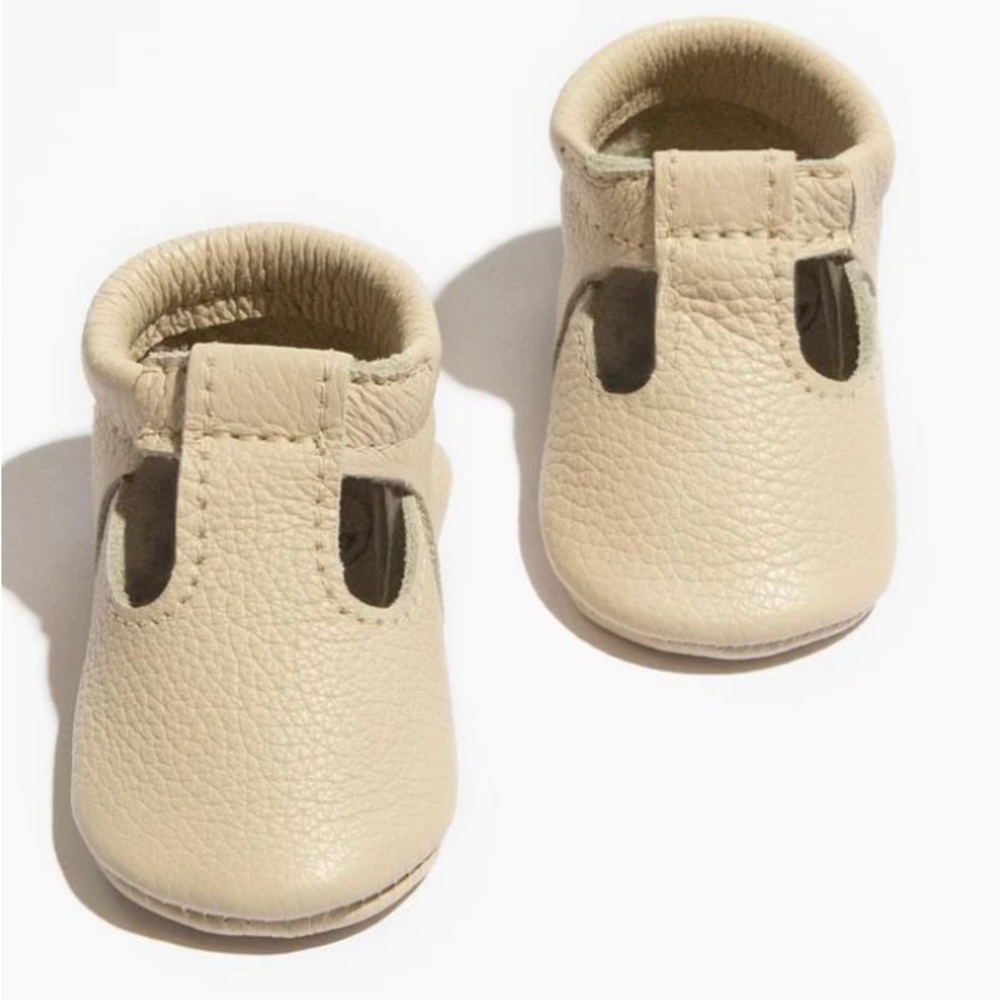 Worn once Freshly Picked T Bar birch moccasins